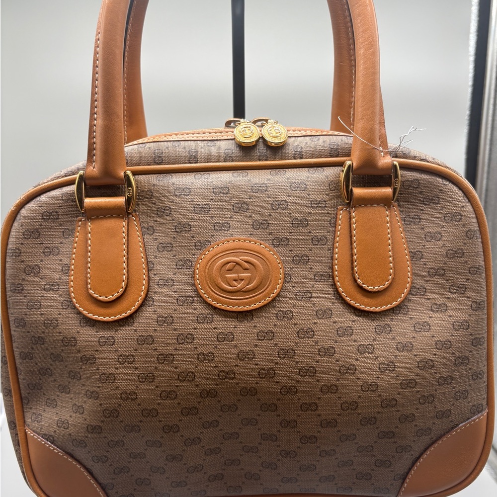 Gucci Tan and Brown Shoulder Bag